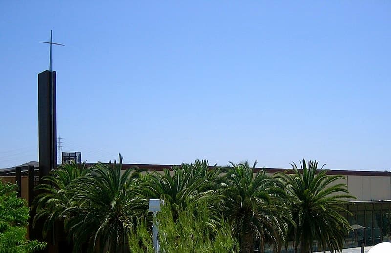 #3 Saddleback Church — Top 10 Megachurches Making a Global Impact