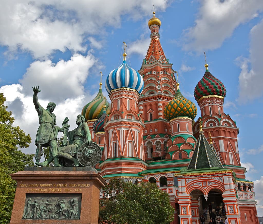 #6 St. Basil's Cathedral — Top 10 Most Beautiful Churches and Cathedrals in the World