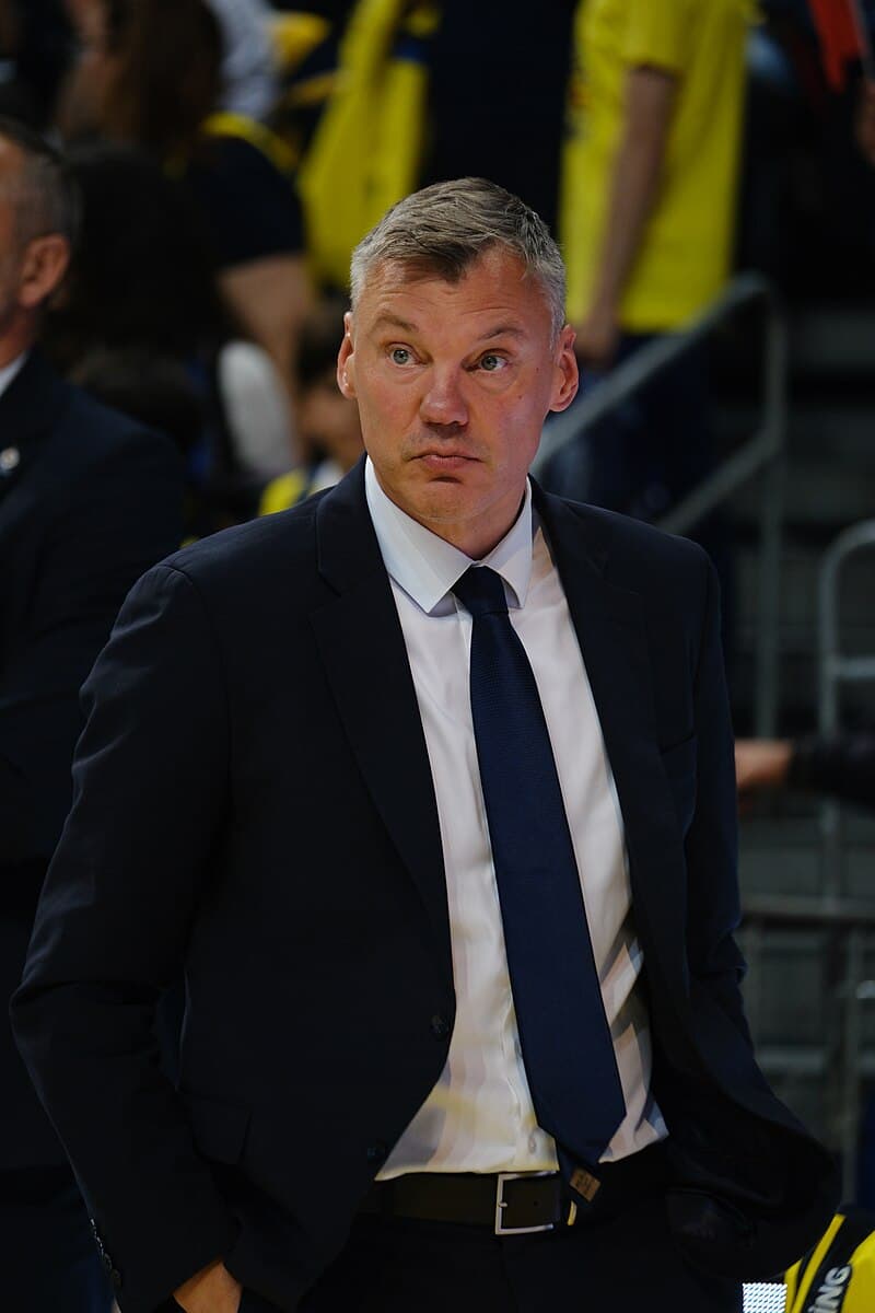 #2 Fenerbahce Beko Istanbul — Top 10 Euroleague Basketball Teams 2026