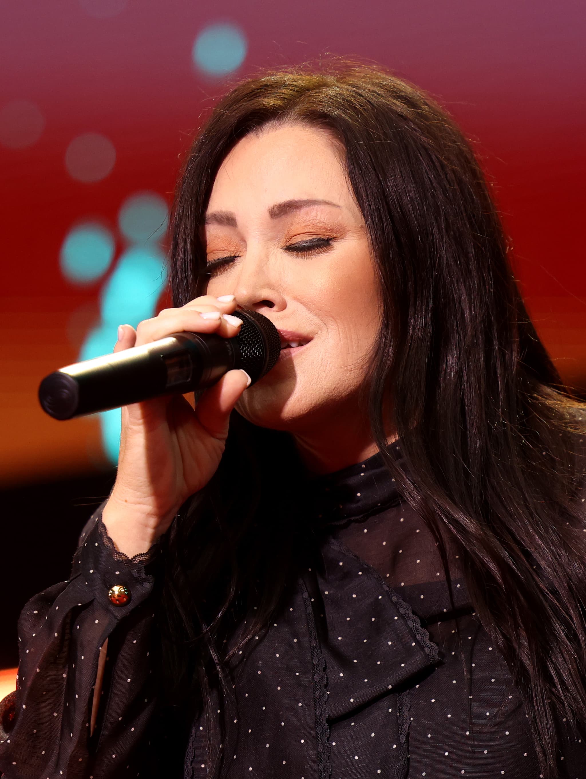 #9 The Blessing – Kari Jobe & Cody Carnes / Elevation Worship (2020) — Top 10 Christian Worship Songs of the Last Decade