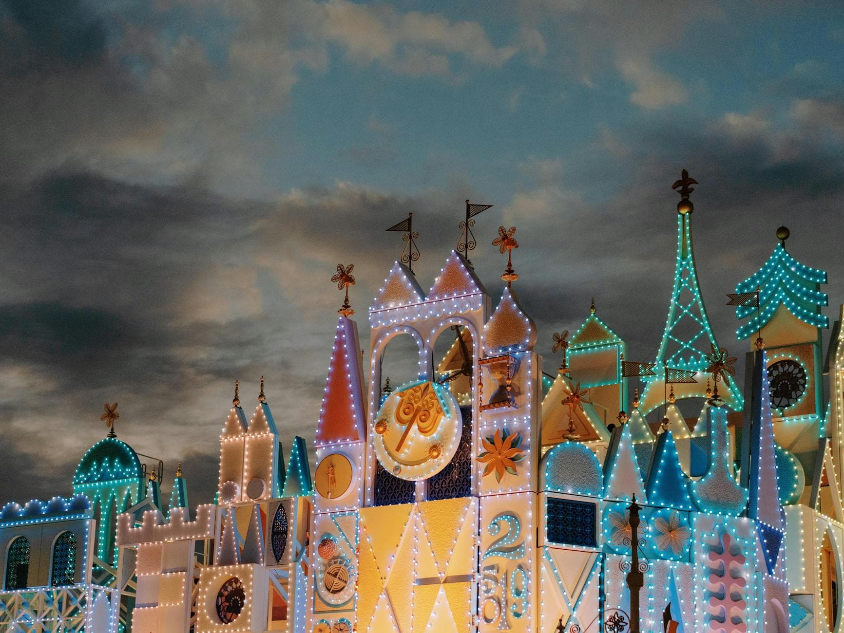 #8 Hong Kong Disneyland — Top 10 Things to Do in Hong Kong