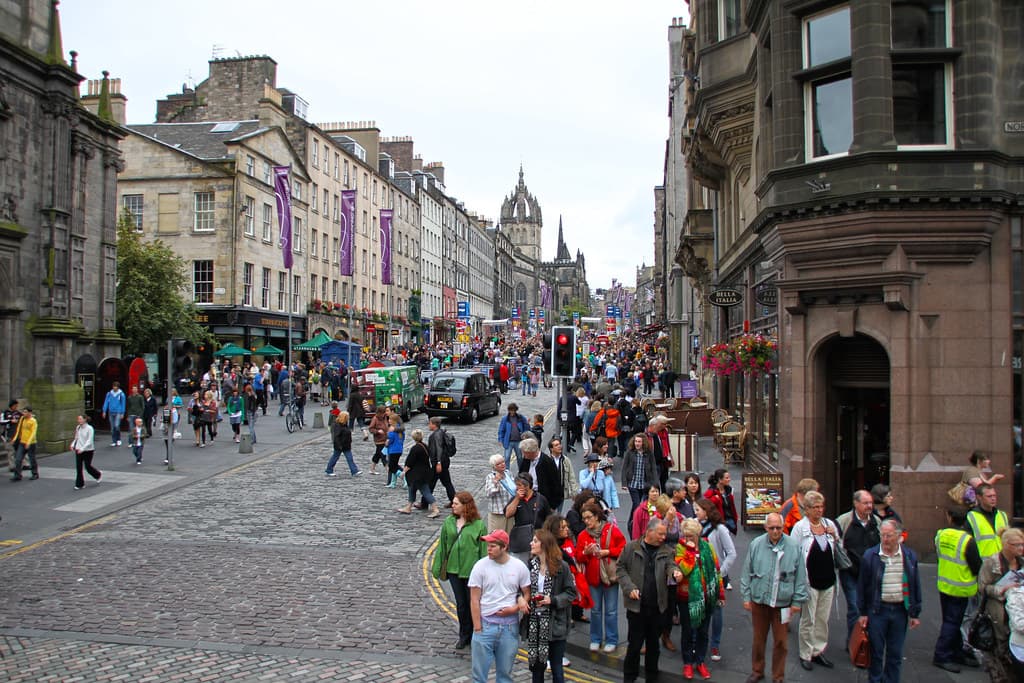 #10 Edinburgh Festival Fringe — Top 10 Things to Do in Edinburgh