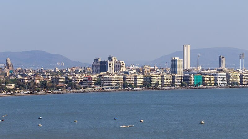 #7 Marine Drive (Queen's Necklace) — Top 10 Experiences in Mumbai
