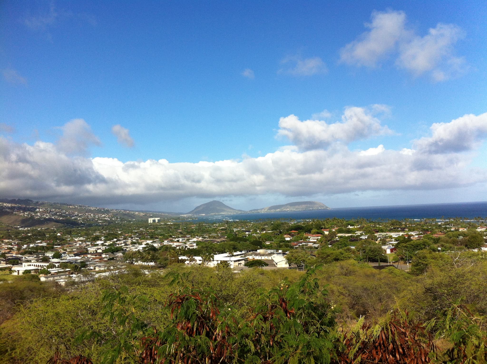 #3 Diamond Head State Monument — Top 10 Things to Do in Honolulu in 2026 (Beaches, History & Local Favorites)