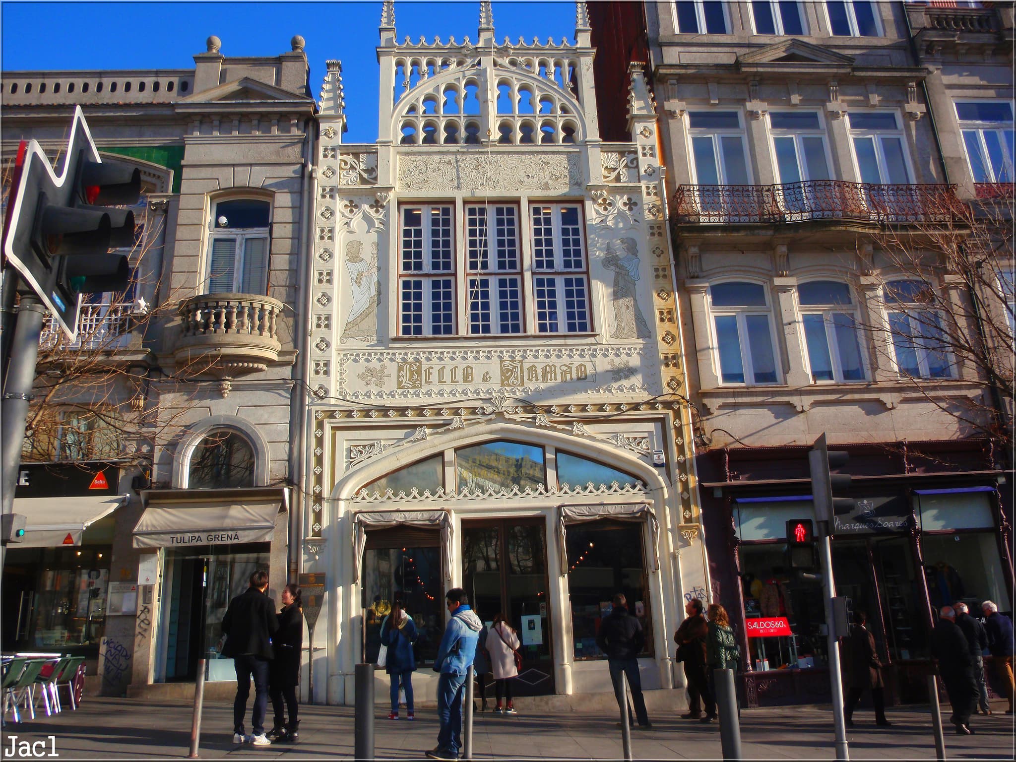 #2 Livraria Lello — Top 10 Things to Do in Porto