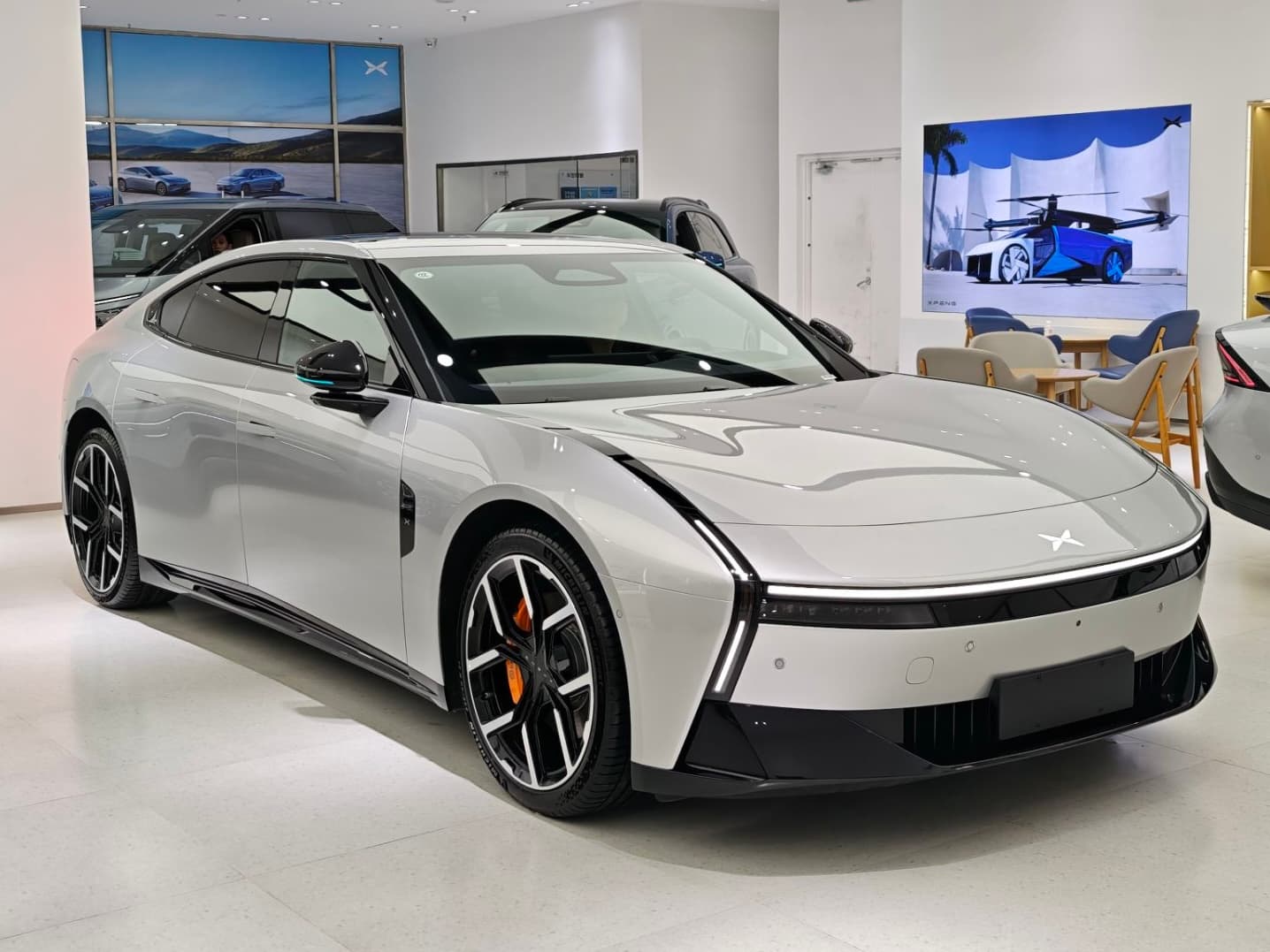 #4 Xpeng P7 — Top 10 Electric Chinese Cars