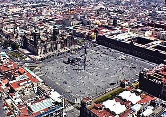 #4 Zocalo — Top 10 Things to Do in Mexico City