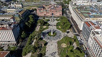 #5 Plaza de Mayo — Top 10 Things to Do in Buenos Aires
