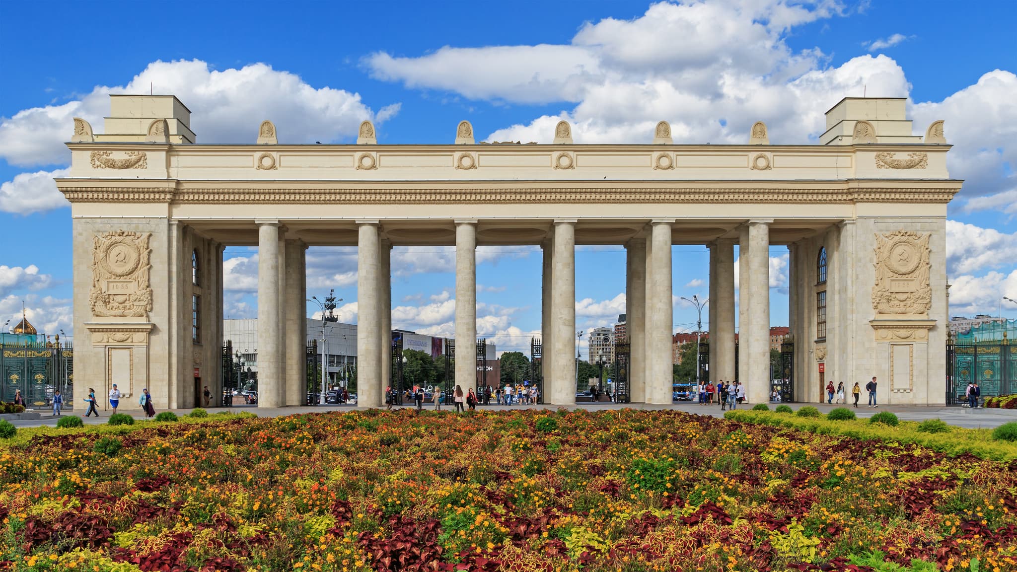 #8 Gorky Park — Top 10 Things to Do in Moscow: Icons, Hidden Gems & Local Favorites (2026 Travel Guide)