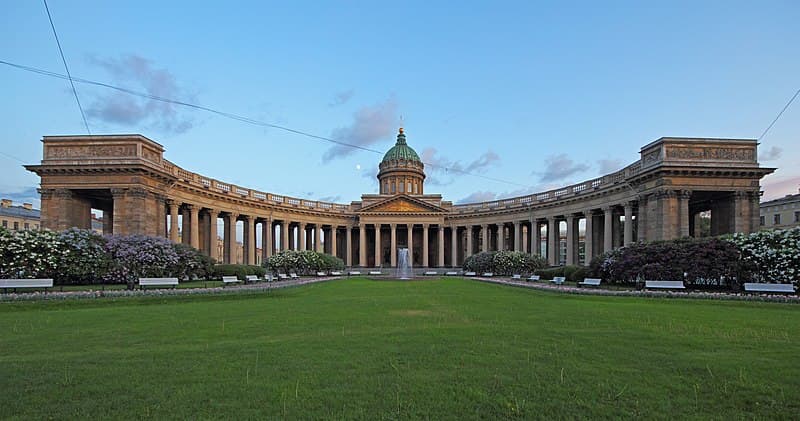 #7 Nevsky Prospekt — Top 10 Things to Do in St. Petersburg