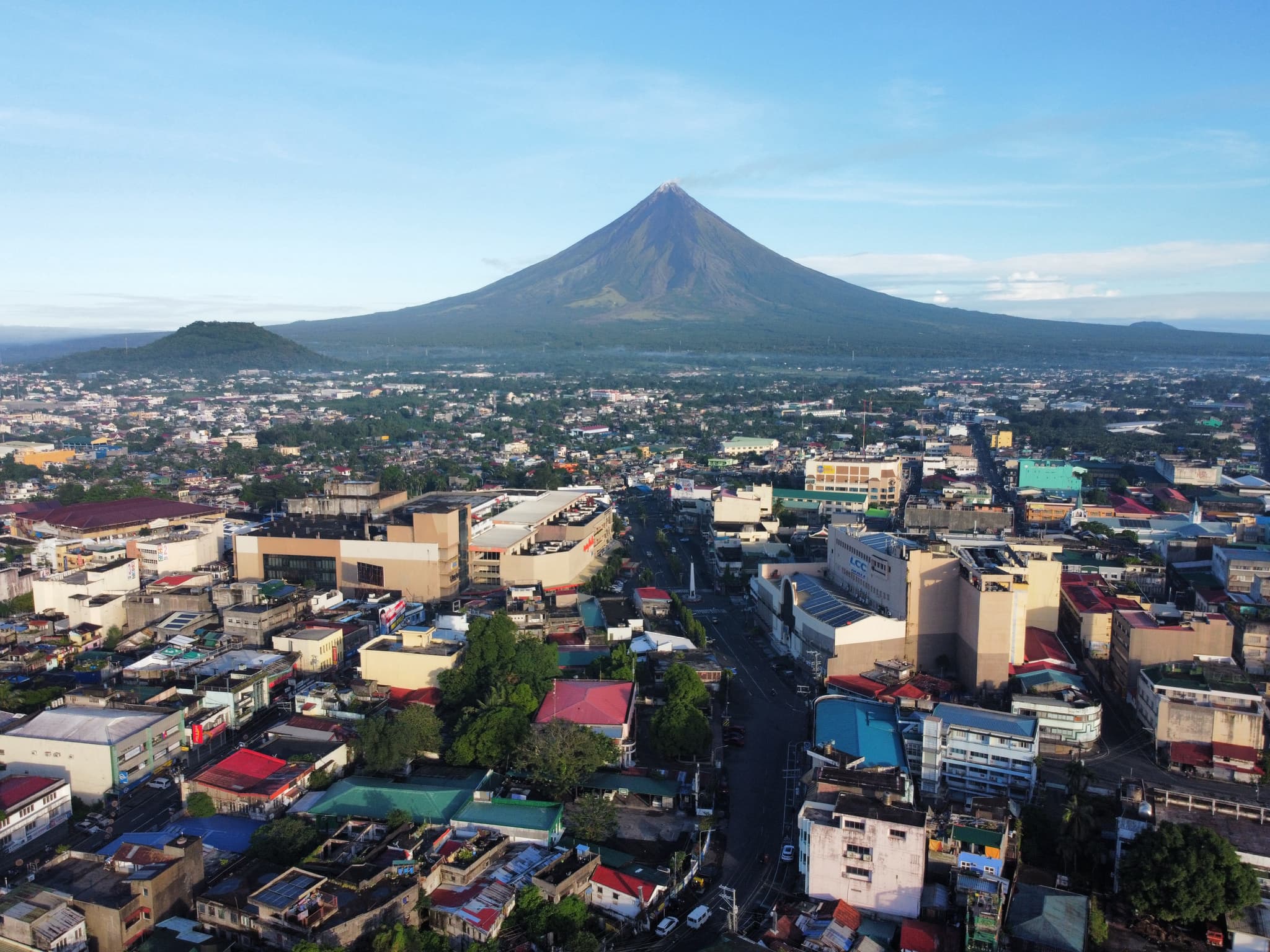 #1 Japan — Record-Breaking Tourism — Top 10 Hottest Travel Destinations in 2026 — Places Everyone Is Racing to Visit