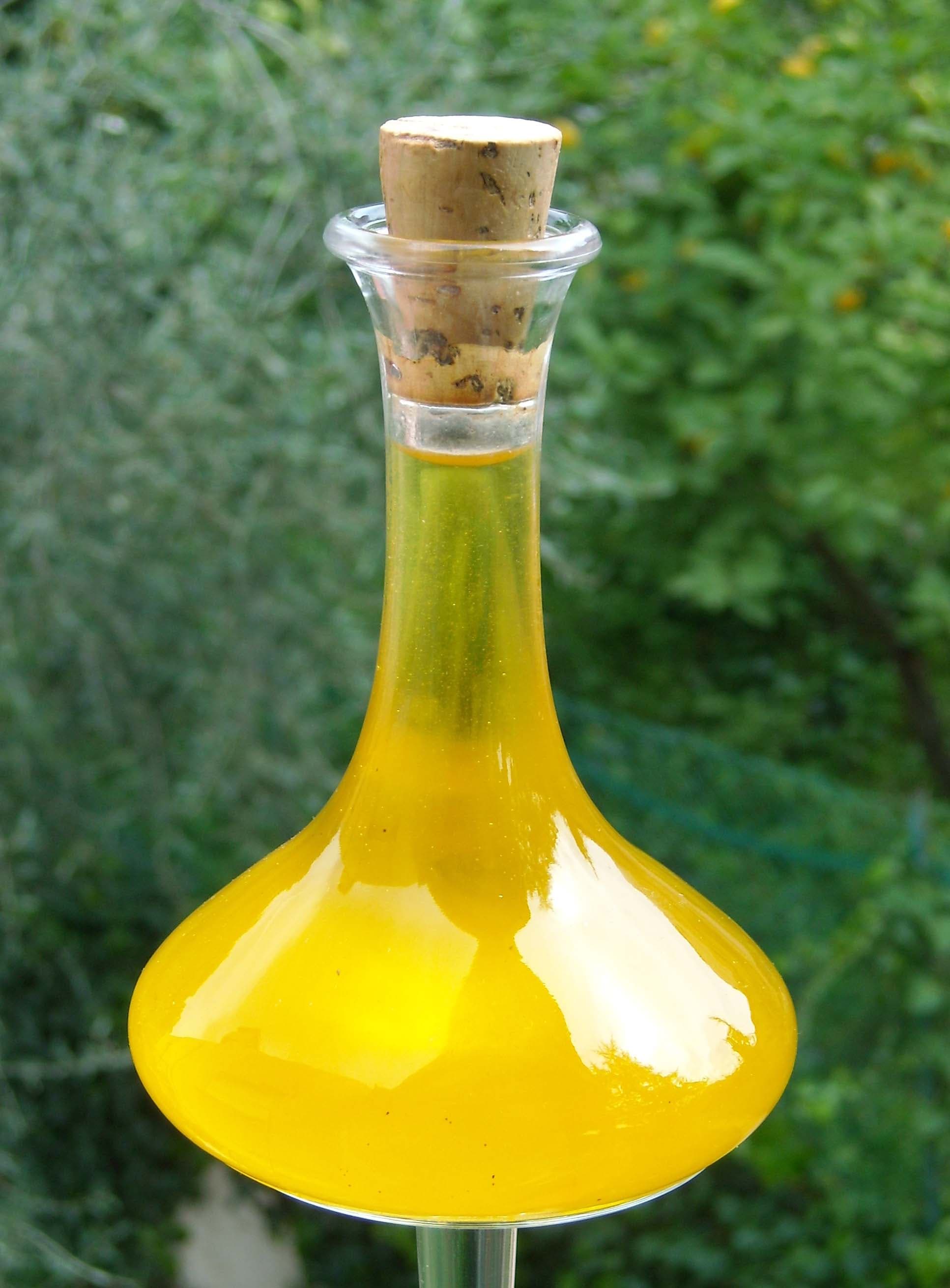 #7 Vegetable Oils High in Omega-6 (Corn, Soybean, Sunflower) — Top 10 Foods That Are Aging You Faster — What to Cut to Look and Feel Younger