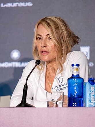 #8 Nadia Comaneci — Top 10 Greatest Female Athletes of All Time