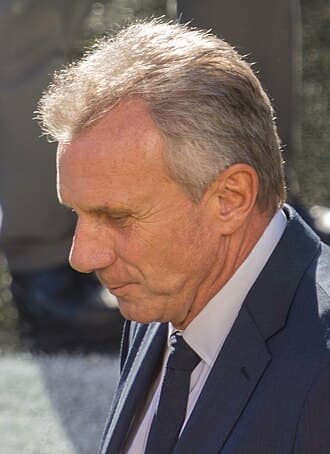 #8 Joe Montana — Top 10 Greatest NFL Players of All Time