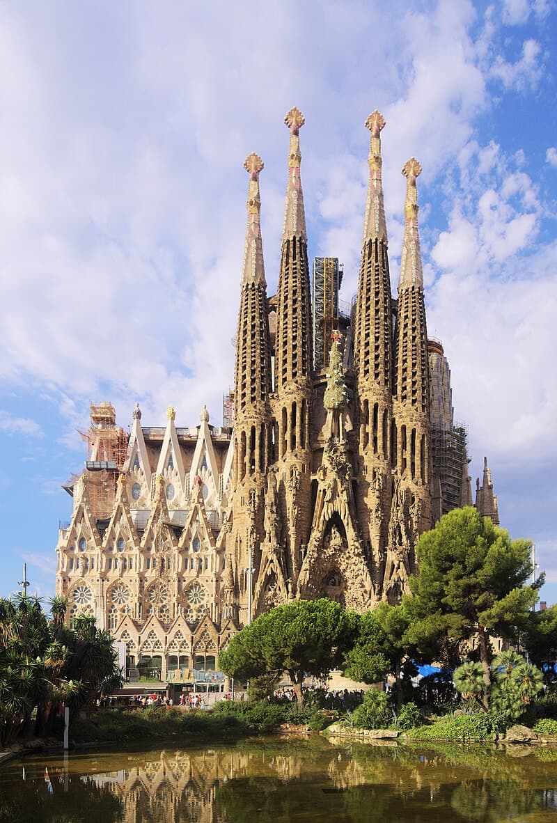 #7 Sagrada Familia, Barcelona — Top 10 Most Iconic Buildings in the World That Define Their Cities