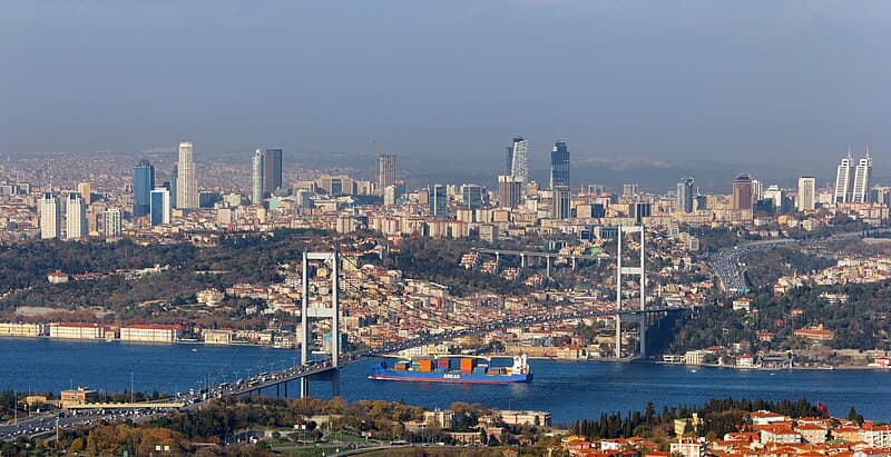 #7 Bosphorus Bridge (July 15 Martyrs), Istanbul — Top 10 Most Spectacular Bridges in the World