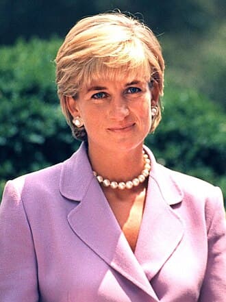 #3 Princess Diana — The Revenge Dress (1994) — Top 10 Most Iconic Fashion Moments of All Time