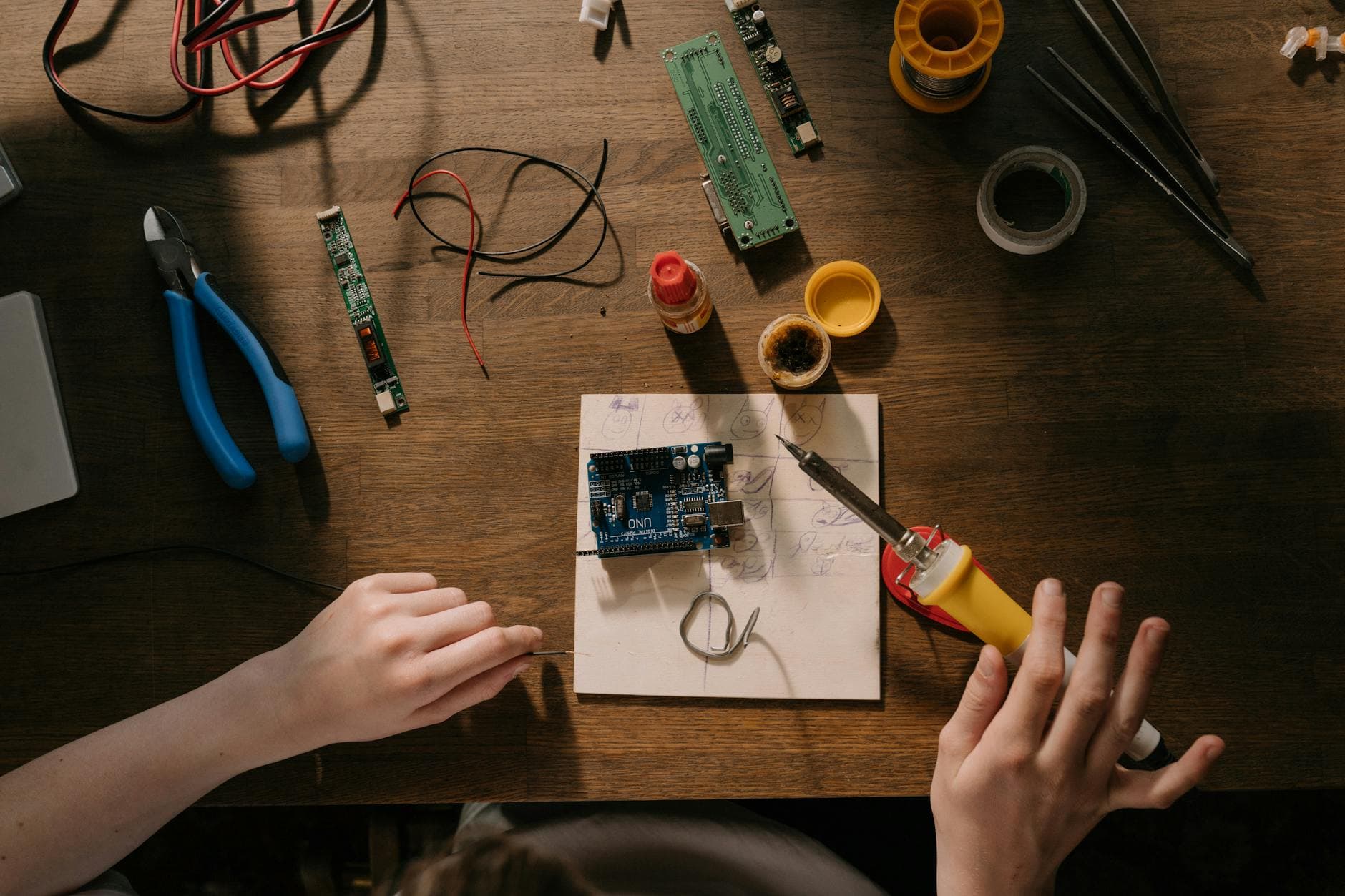 #9 My DIY FPGA board can run Quake II — Top 10 Hacker News Stories: EU Privacy Scans, Tesla Hacks & AI Benchmarks — March 26, 2026