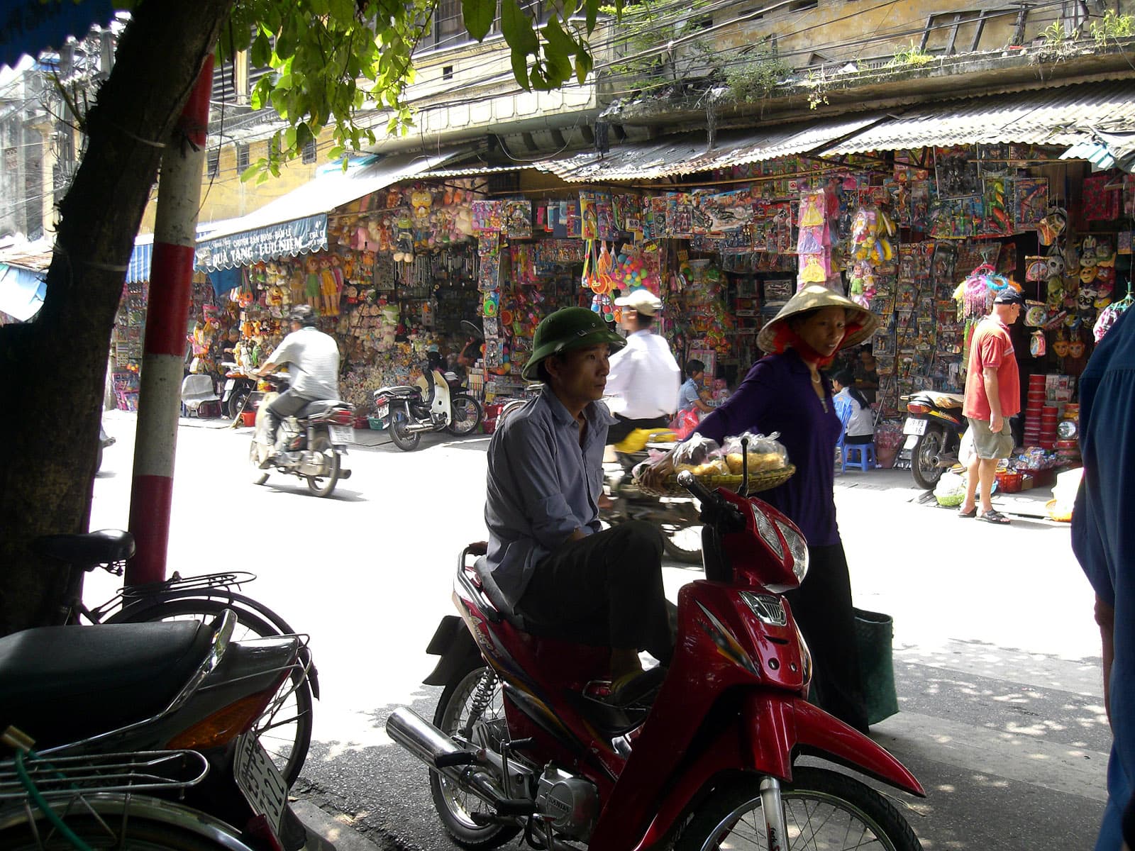 #3 Hanoi Old Quarter — Top 10 Best Things to Do in Vietnam