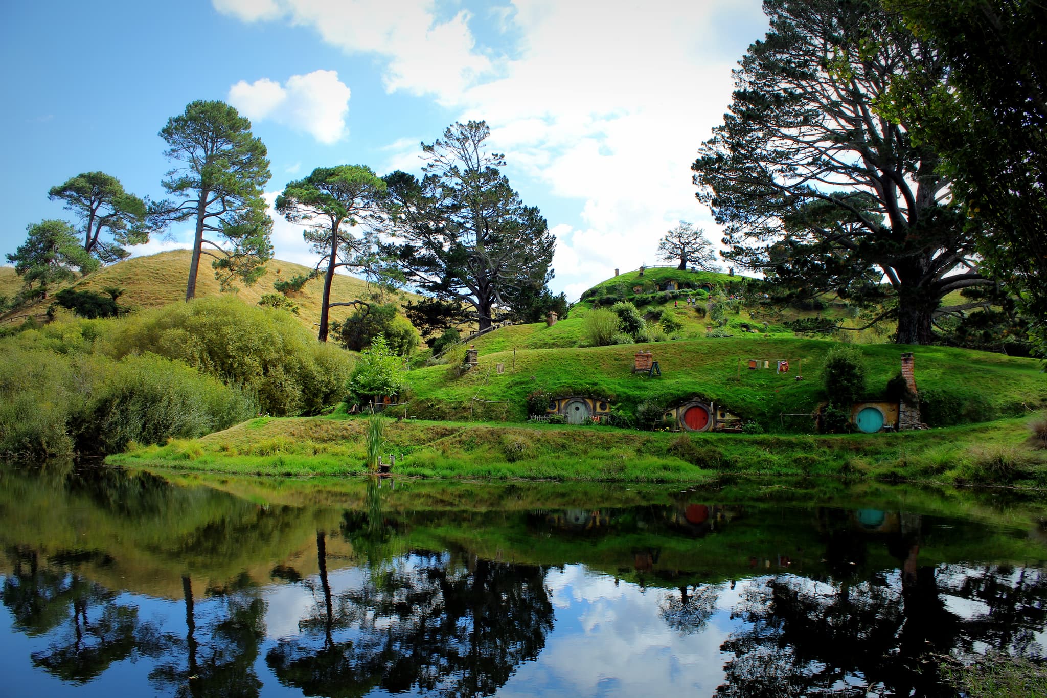 #4 Hobbiton Movie Set — Top 10 Best Things to Do in New Zealand