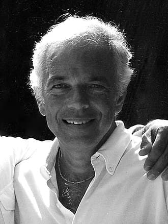 #8 Ralph Lauren — Top 10 Greatest Fashion Designers of All Time