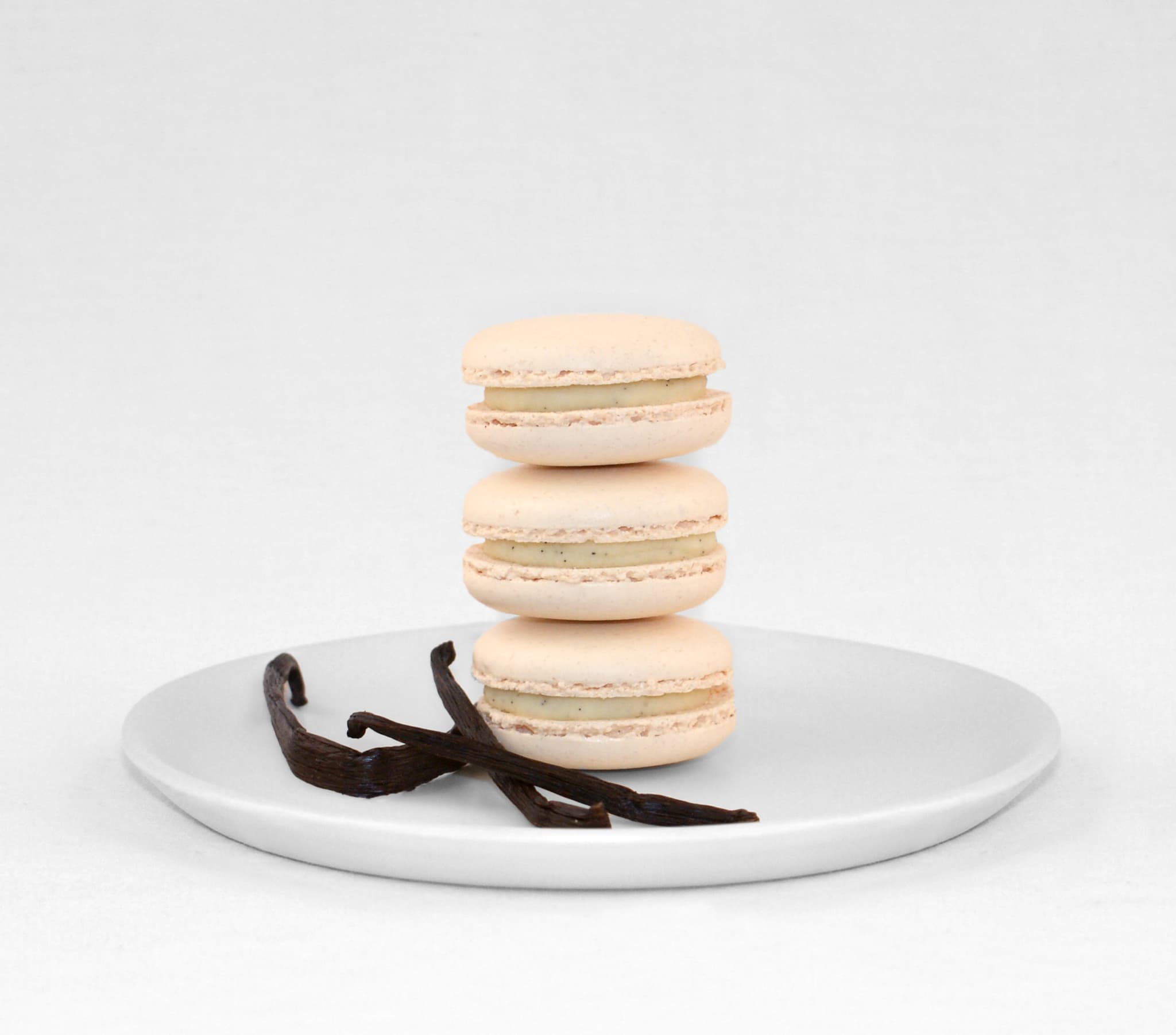 #2 Macaron (Parisian) — Top 10 Best French Pastries and Desserts