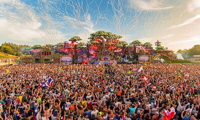 #6 Tomorrowland — Top 10 Most Iconic Music Festivals of All Time
