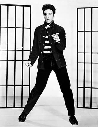 #1 Elvis Presley — Top 10 Greatest Male Singers of All Time