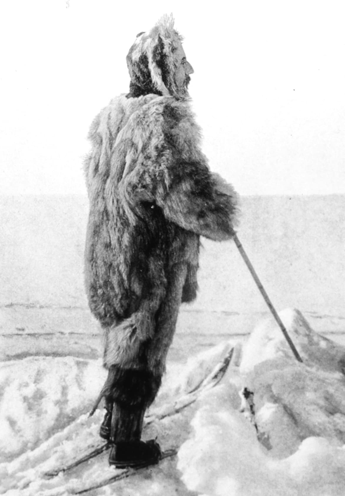 #8 Roald Amundsen — Top 10 Greatest Explorers of All Time