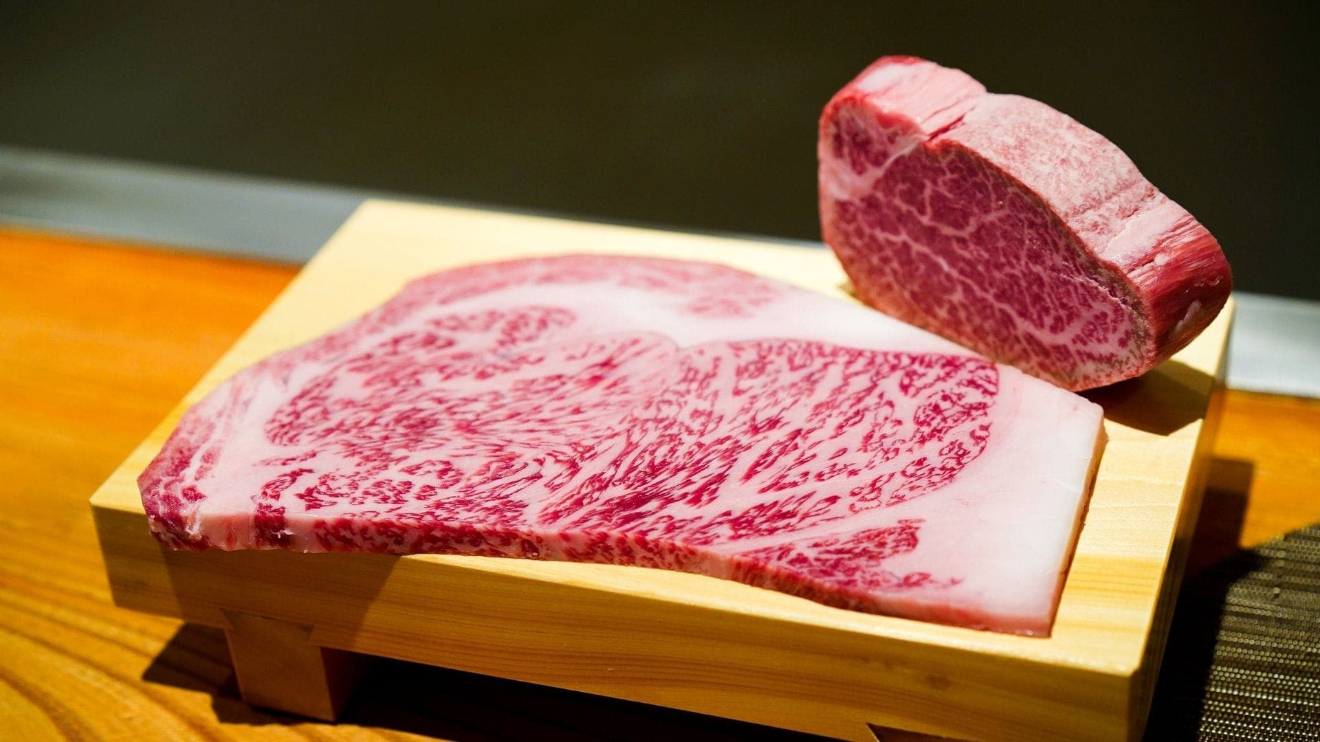 #3 Kobe Beef — World's Most Expensive Wagyu — Japan's Top 10 Regional Cuisines & Specialty Dishes