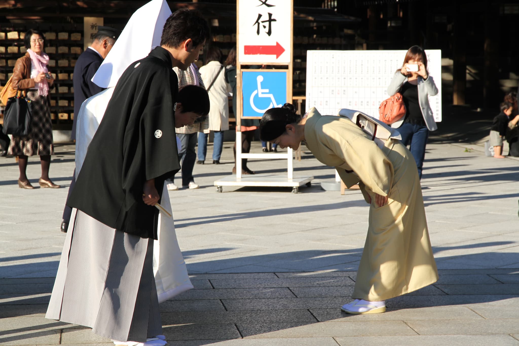 #2 Learn Basic Etiquette & Customs — Top 10 Tips for First-Time Visitors to Japan
