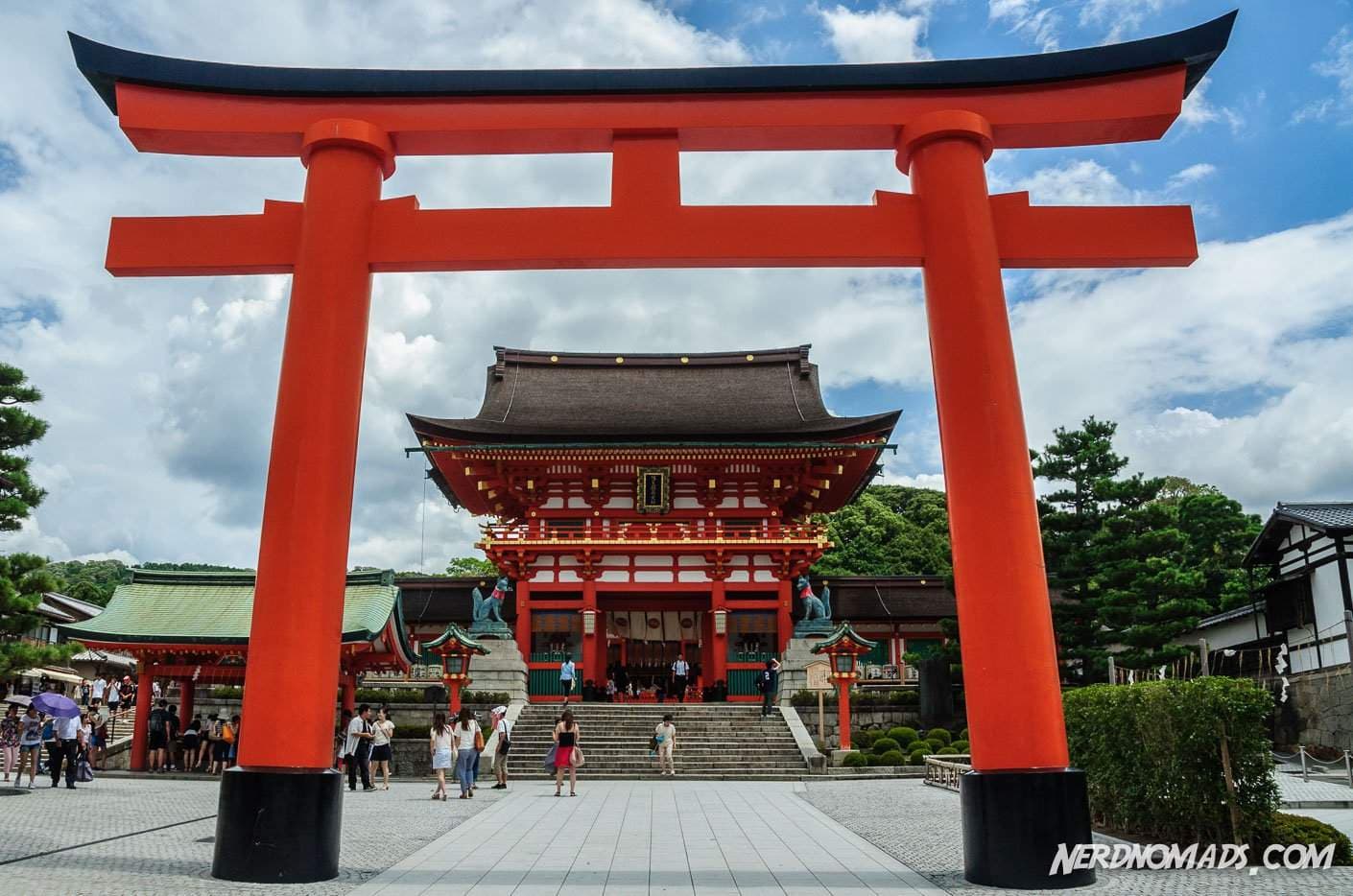 #3 Fushimi Inari Shrine (10,000 Torii Gates, Kyoto) — Top 10 Most Important Temples & Shrines to Visit in Japan