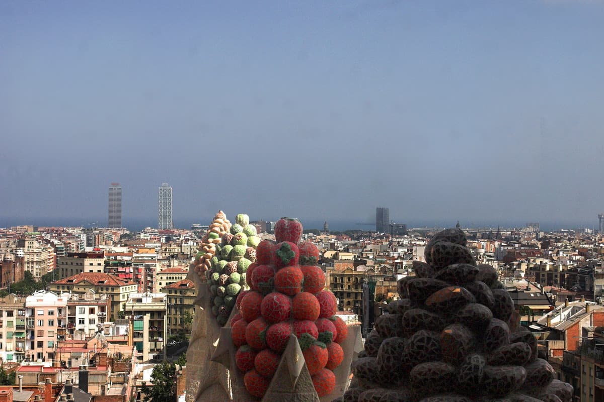 #7 Sagrada Familia, Barcelona — Top 10 Most Crowded Tourist Attractions