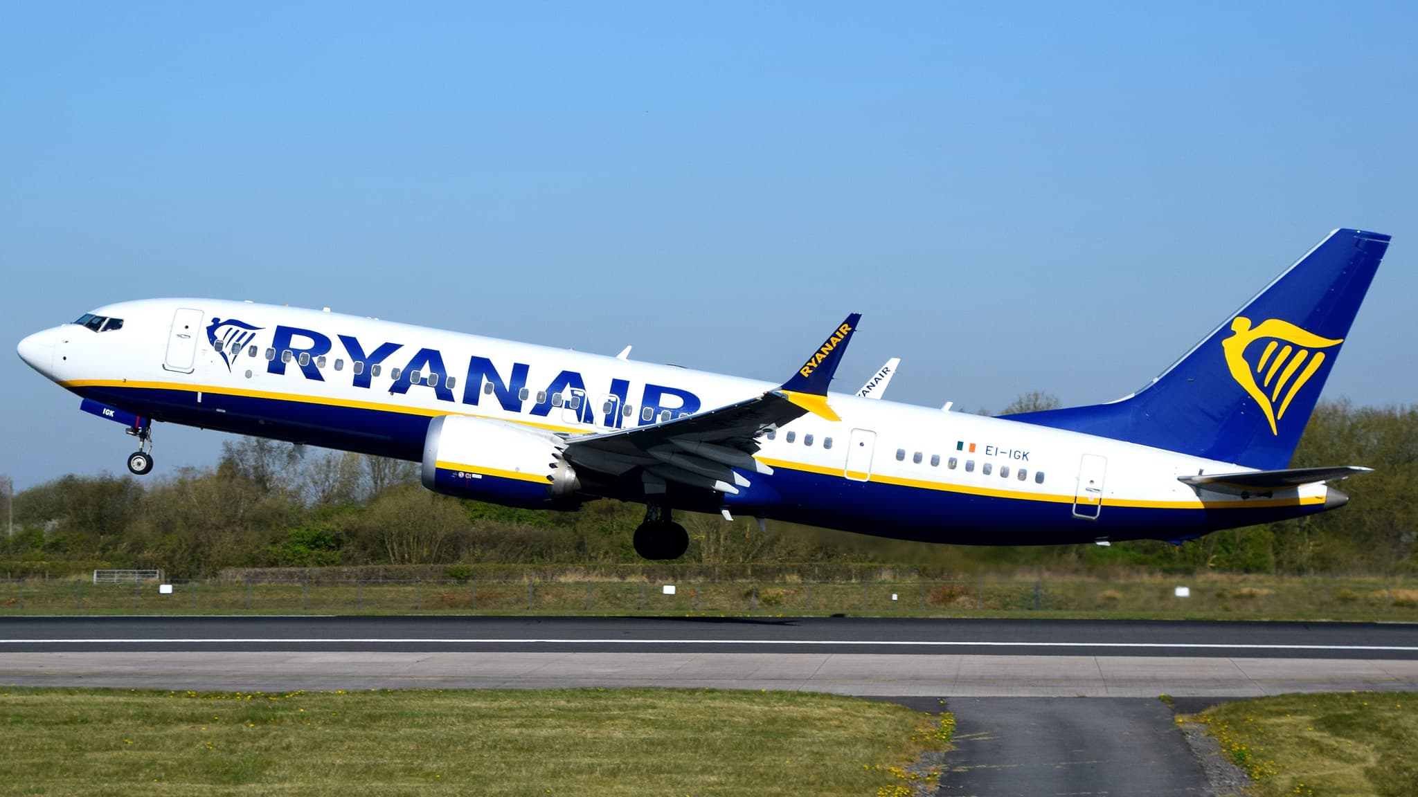 #2 Ryanair — Top 10 Worst Airlines in the World