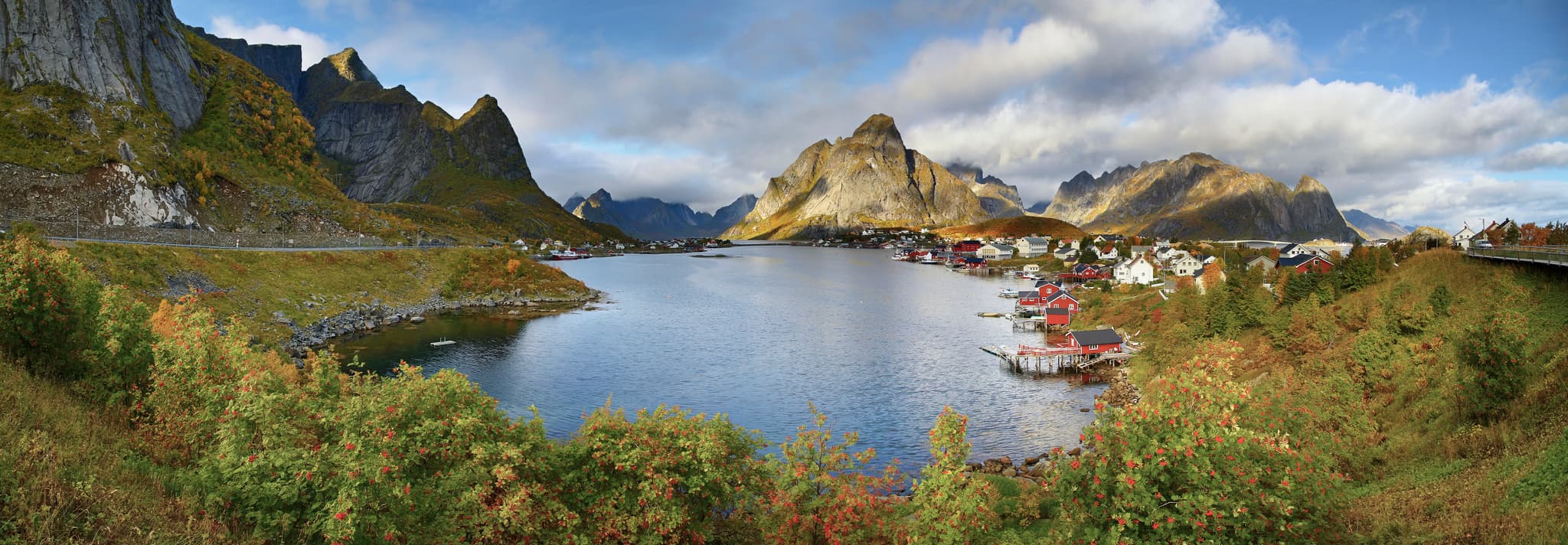 #4 Reine, Norway — Top 10 Most Photogenic Small Towns