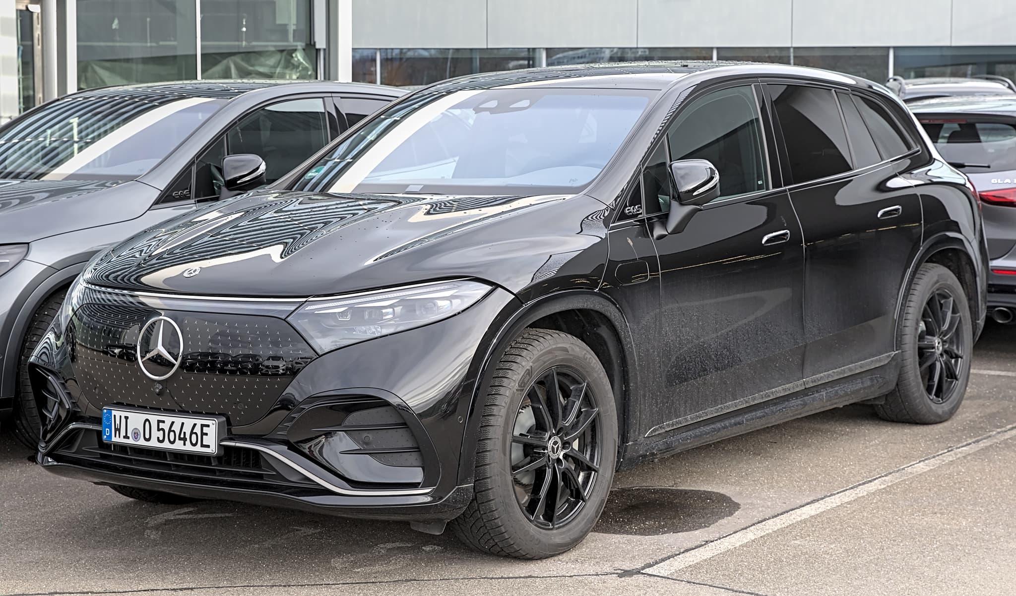#6 Mercedes-Benz EQS SUV — Top 10 Best Electric Vehicles 2026
