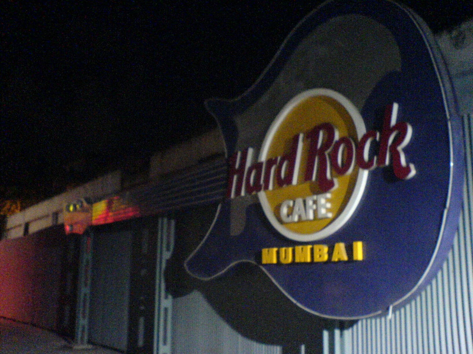 #6 Hard Rock Cafe — Top 10 Most Overrated Restaurants