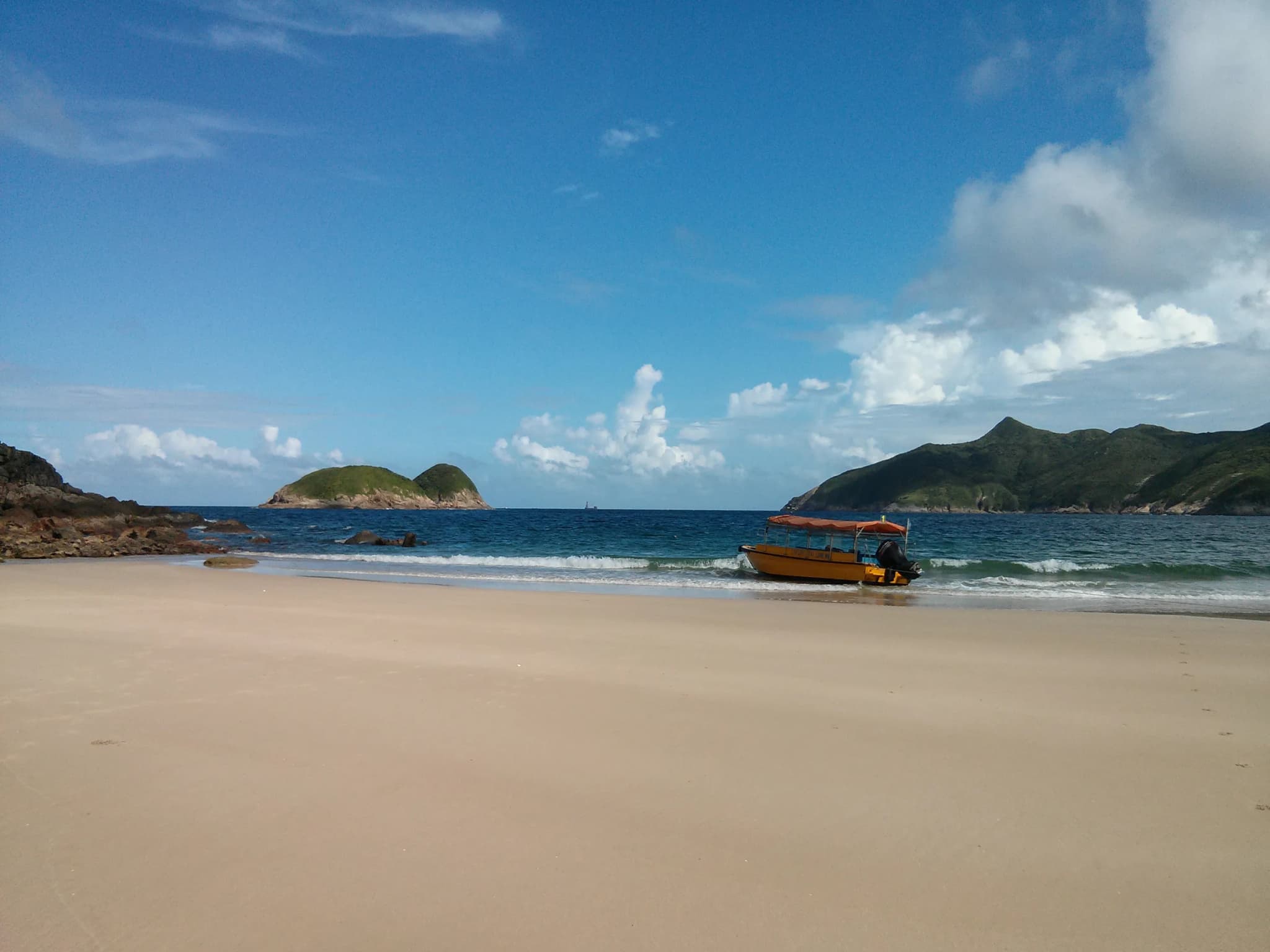 #10 MacLehose Trail Stage 2: Tai Long Wan Beaches — Top 10 Hiking Trails in Hong Kong 2026