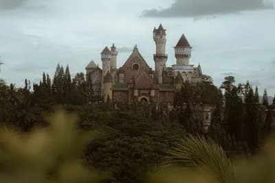 Fantasy Worlds You Won't Want to Leave