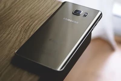 #10 Samsung's Bloatware — Top 10 Worst Tech Company Practices