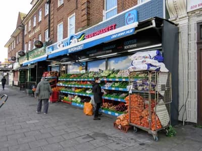 #3 London, England — Top 10 Most Overhyped Food Cities