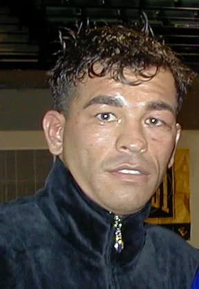 #5 Gatti vs. Ward I (2002) — Top 10 Best Boxing Matches Ever