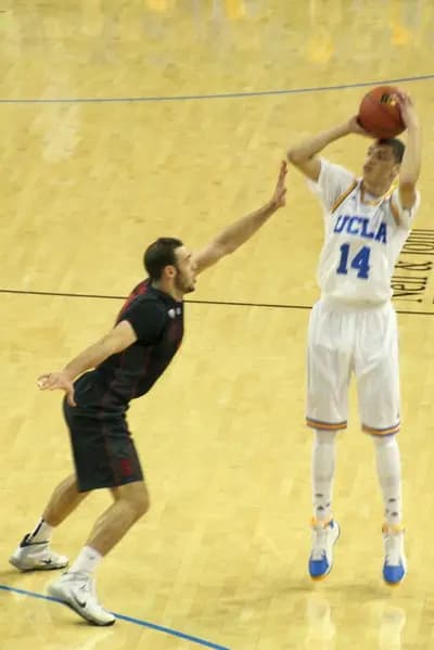 #8 Zach LaVine — Top 10 Best Basketball Dunkers of All Time