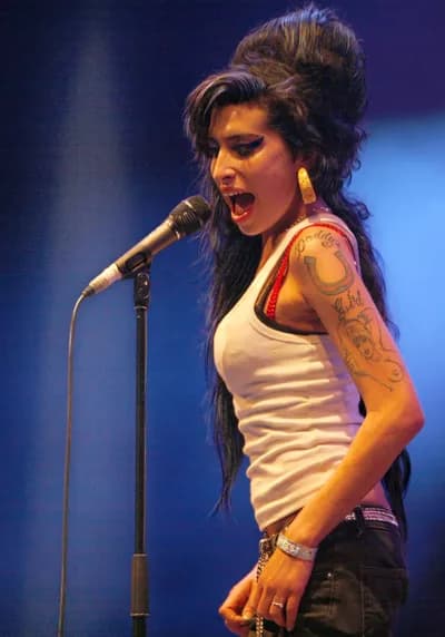 #2 Amy (2015) — Top 10 Best Music Documentaries