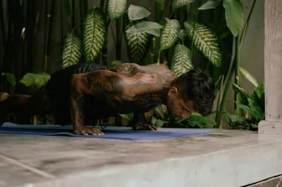 #7 Bodyweight EMOM (Every Minute on the Minute) — Top 10 Best HIIT Workouts