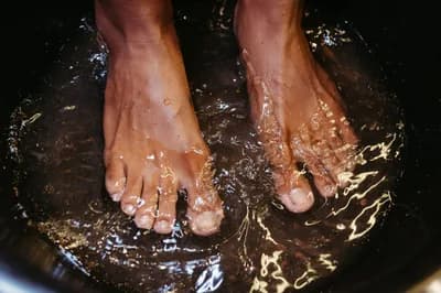 #1 Detox Foot Pads — Top 10 Worst Detox Products