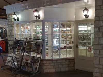 #6 Yankee Candle — Top 10 Best Side Hustles That Became Empires