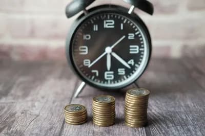 #3 DeFi Yields vs Traditional Savings Rates — Crypto vs Traditional Investment: The 10 Most Debated Topics in Finance