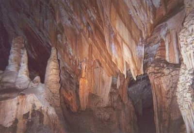 #8 Jenolan Caves, Australia — Top 10 Most Beautiful Caves in the World (2026)