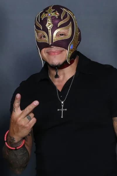 #7 Rey Mysterio Jr. — Top 10 Lucha Libre Legends